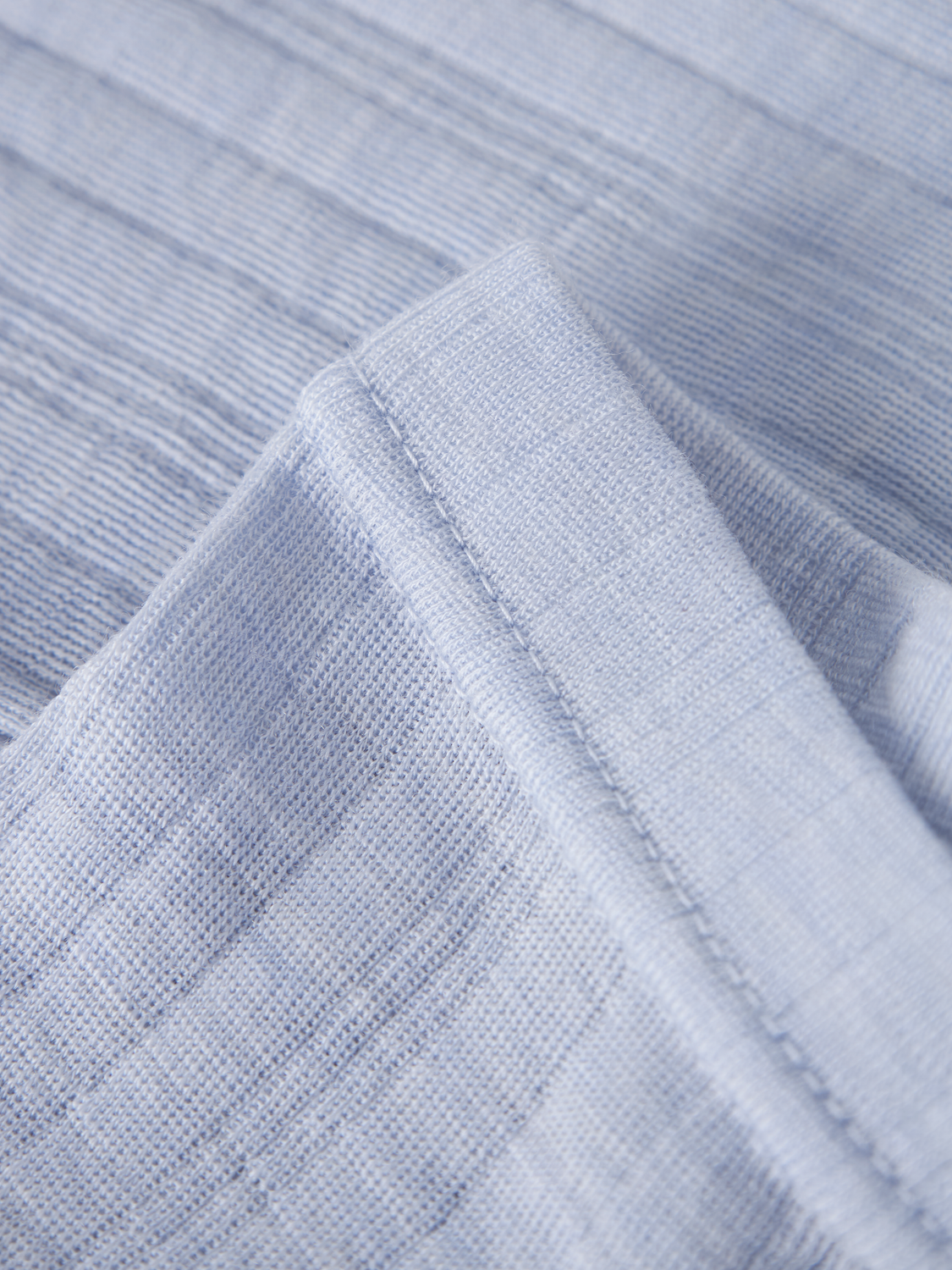 model_shot-front_full